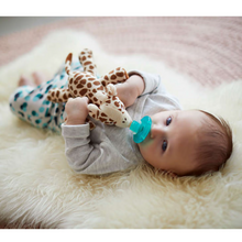 Load image into Gallery viewer, Philips Avent Soothie Snuggle 0m+ SCF347/01 - Giraffe